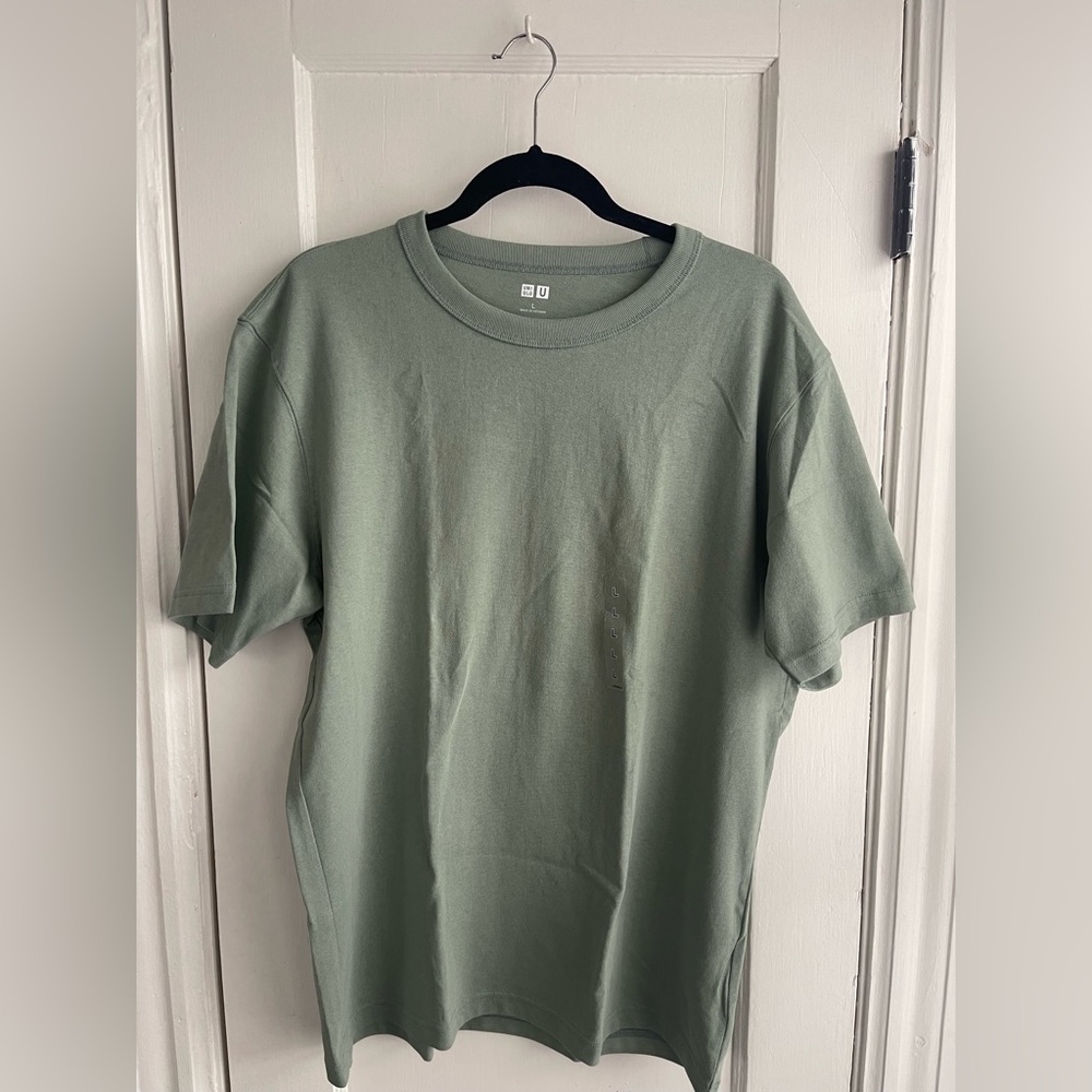 Uniqlo Men’s Crew Neck Short Sleeve T-shirt